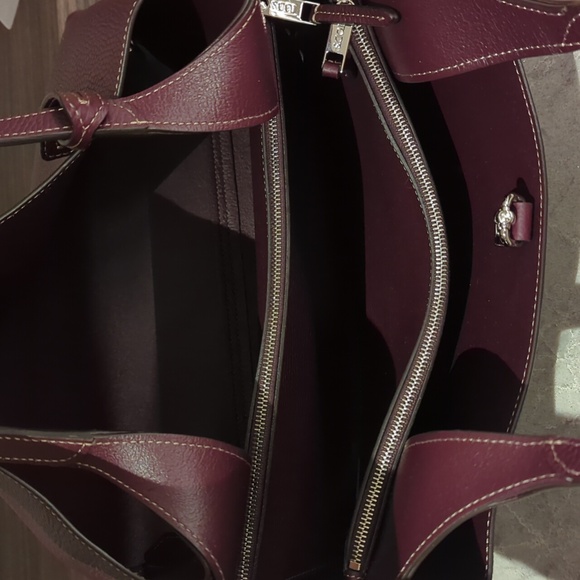 Tod's Medium Apa Leather Tote Burgundy - Picture 14 of 14